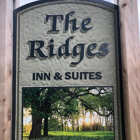 Ridges Inn & Suites เบลีย์ส ฮาร์เบอร์ ภายนอก รูปภาพ