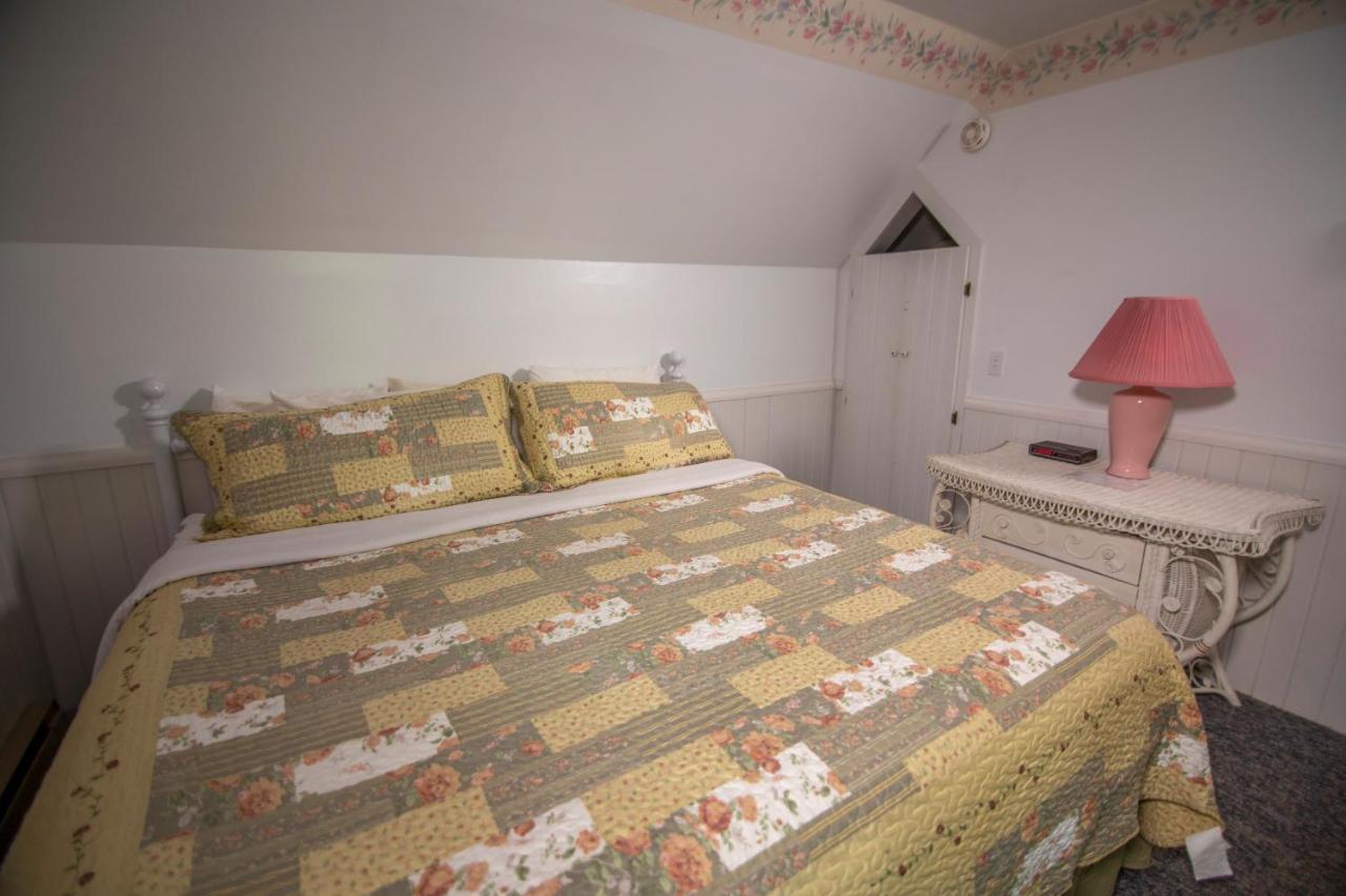 Ridges Inn & Suites เบลีย์ส ฮาร์เบอร์ ภายนอก รูปภาพ