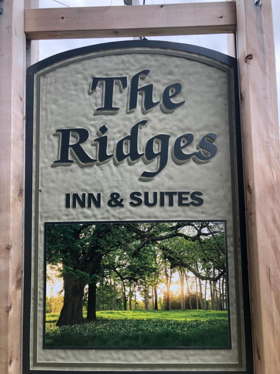 Ridges Inn & Suites เบลีย์ส ฮาร์เบอร์ ภายนอก รูปภาพ